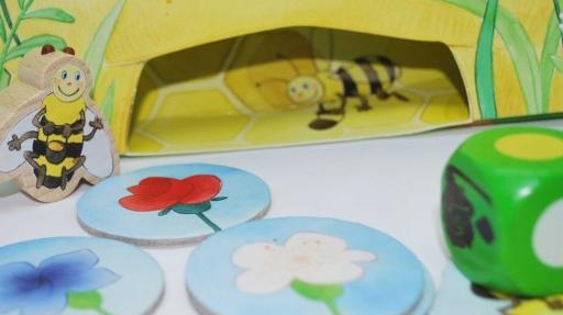 Imagen de reseña: «"La abeja Adela"»