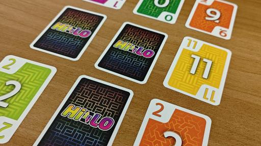 Imagen de reseña: «"Hi-Lo"»