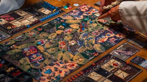Imagen de reseña: «"Kingdom Come: Deliverance – The Board Game"»