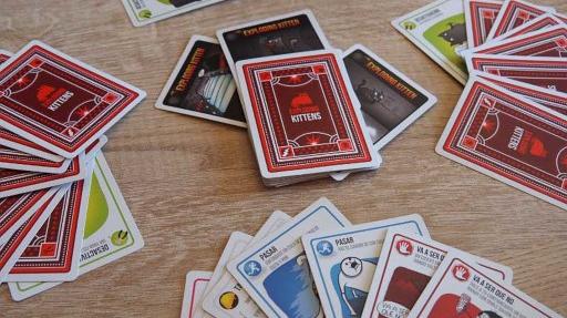 Imagen de reseña: «"Exploding Kittens"»