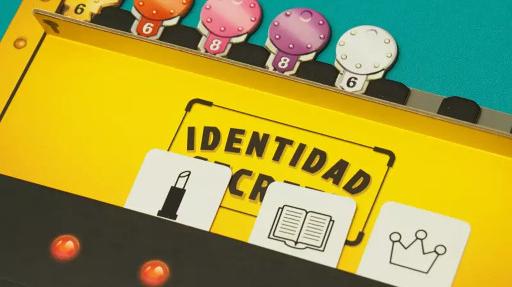 Imagen de reseña: «"Identidad Secreta"»