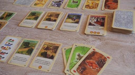 Imagen de reseña: «"Catan: El juego de Cartas"»