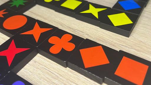 Imagen de reseña: «"Qwirkle"»