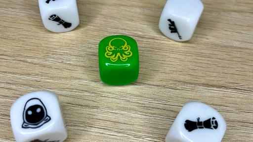 Imagen de reseña: «"Cthulhu Cubes"»