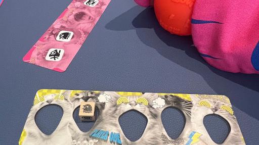 Imagen de reseña: «"The Cat Mitt Game"»