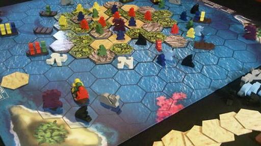 Imagen de reseña: «Reseña: "The Island"... o como escapar de tiburones, serpientes marinas y calamares gigantes»