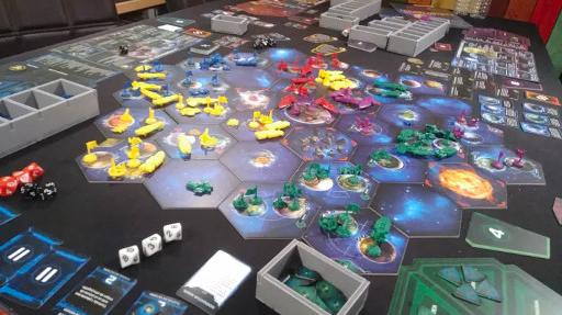 Imagen de reseña: «"Twilight Imperium (4ª edición)"»