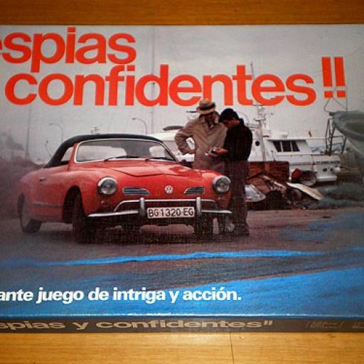 Imagen de juego de mesa: «Espias y confidentes»